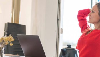 405-woman-home-laptop